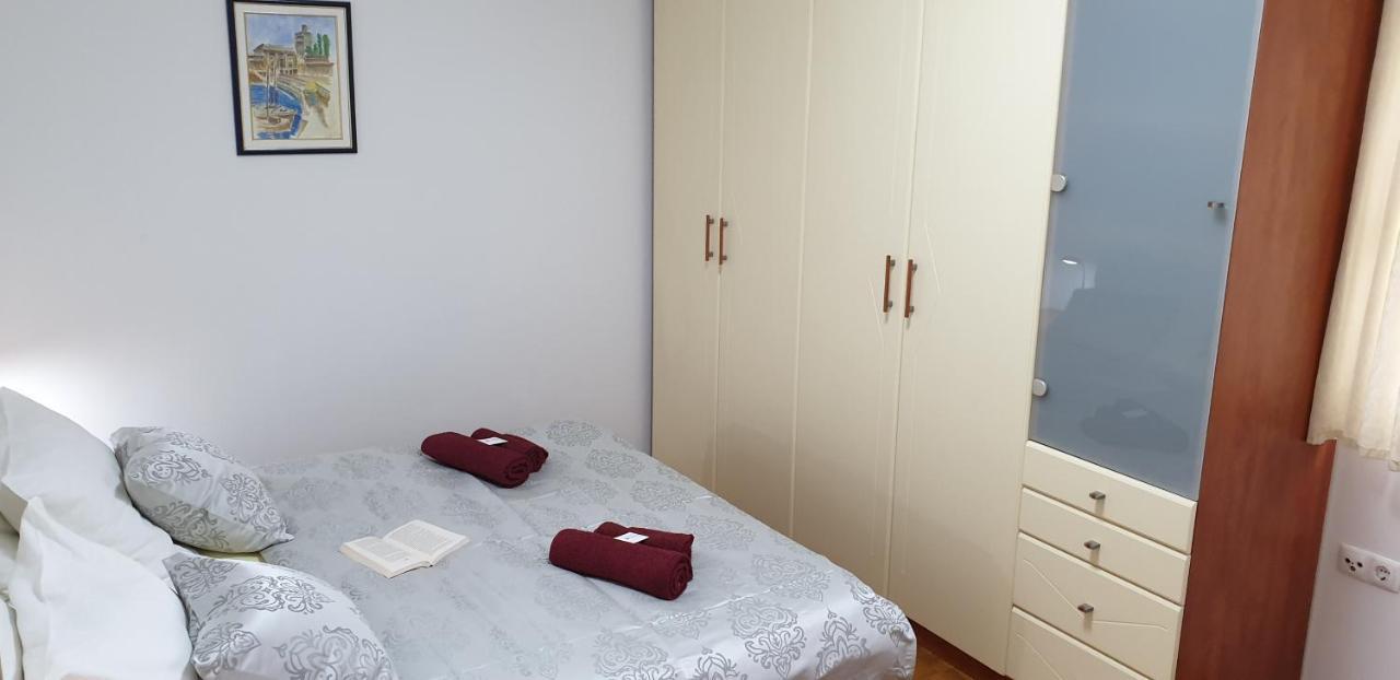 Apartment Sunny Smile 扎达尔 外观 照片